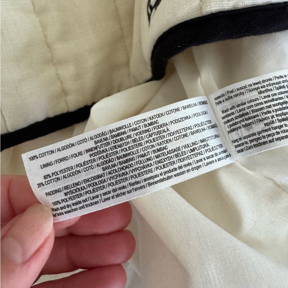 NWT! Primmark Embroidered Quilted Jacket with Front Tie Closure - Super Trendy - Picture 3 of 8